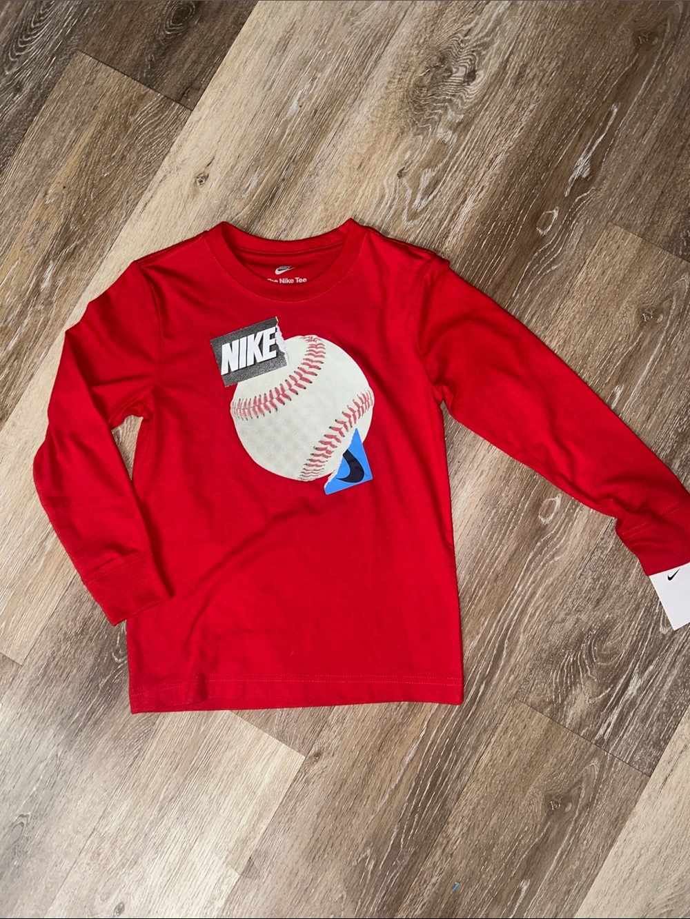 NEW Nike Red Boys' Long-Sleeve Baseball Graphic Tee